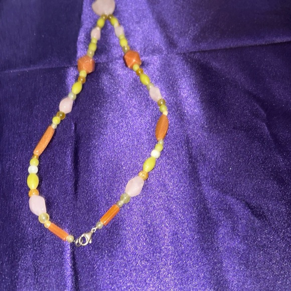 Jay King DTR Necklace Yellow
Bauhinia Stone Quartz
Southwestern Style Design - Picture 4 of 6